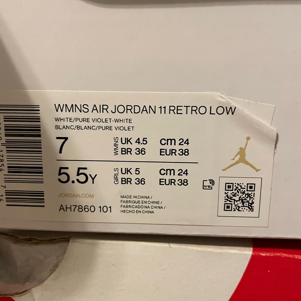 Jordan WMNS Air 11 Retro Low White Violet